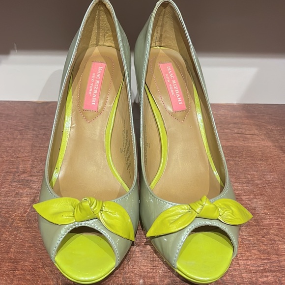 Isaac Mizrahi Green/grey heels size 7 women - Picture 2 of 5